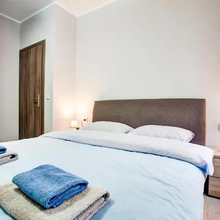 Castelomi Apartment *