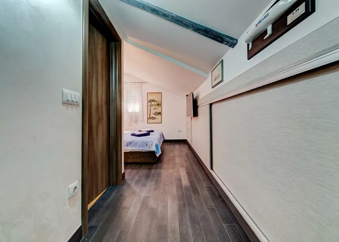 Castelomi * Podgorica