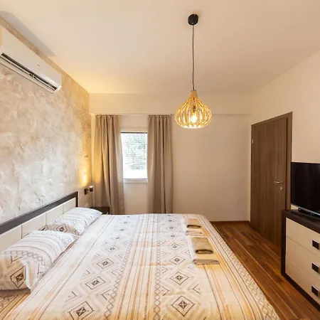 Castelomi Lägenhet Podgorica